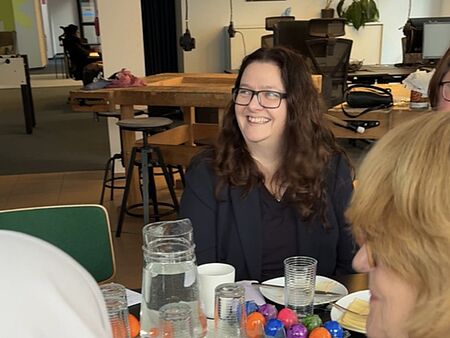 SPD-Abgeordnete Anja Troff-Schaffarzyk beim Internationalen Frauenfrühstück im Haus Global des DRK Emsland