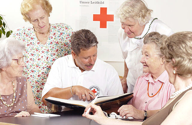 Frauengruppe beim Gedächtnistraining