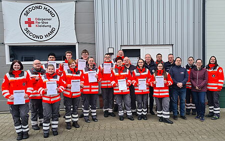 Gruppenfoto mit allen Beteiligten des DRK Emsland