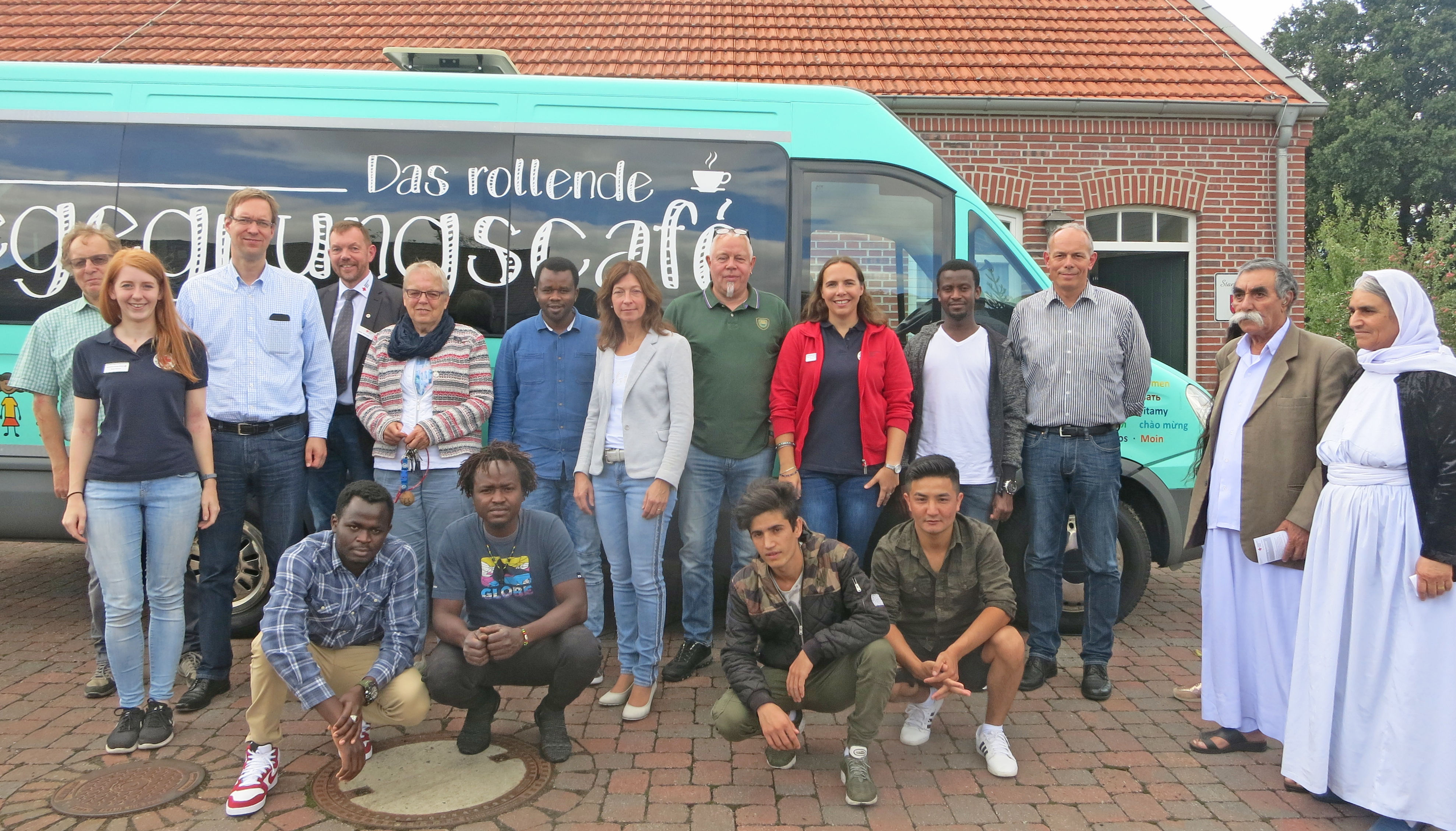 Der Bus bei seinem ersten Einsatz in Steinbild Der Bus bei seinem ersten Einsatz in Steinbild